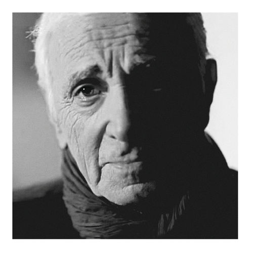 paroles Charles Aznavour Avec Un Brin De Nostalgie
